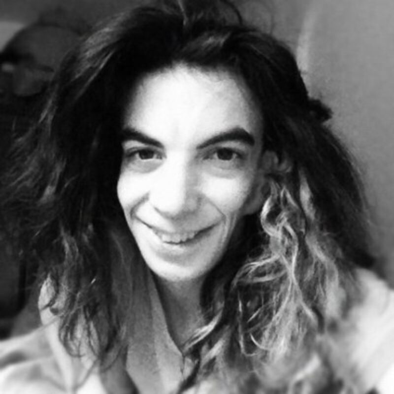 Headshot of a smiling woman