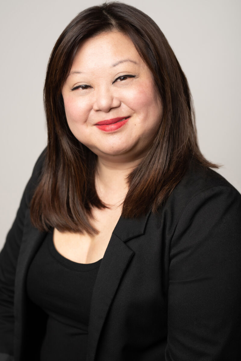 Headshot of a smiling woman