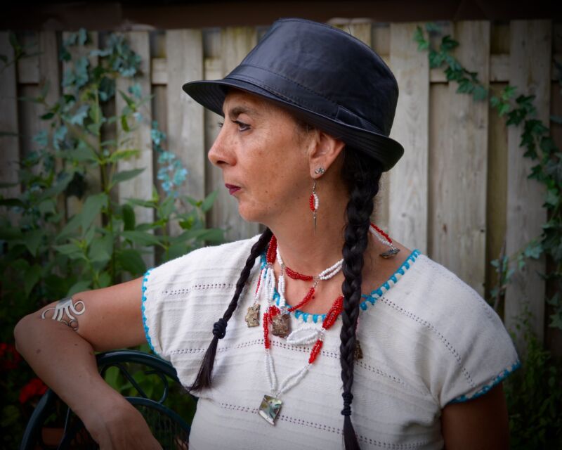 Profile headshot of a woman